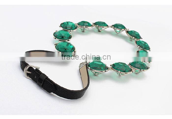 Trending lady jewelry fancy leather chain green crystal necklace