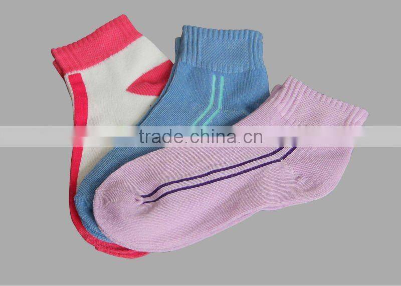 new women knitting socks