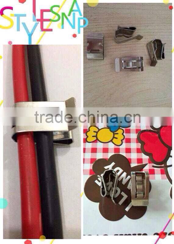 Panel mounting solar cable clips