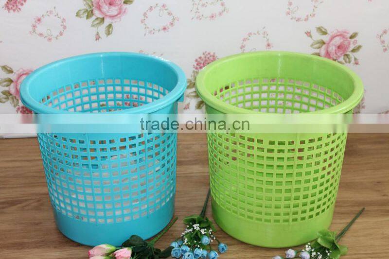 Kitchen plastic waste bin, office plastic paper waste bin, colourful home plastic waste bin. OFFER PRICE !