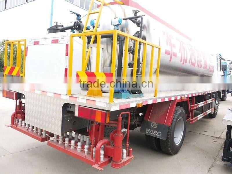 10000Liters asphalt spray truck Sino 4x2 bitumen spraying truck heated bitumen truck 10cbm