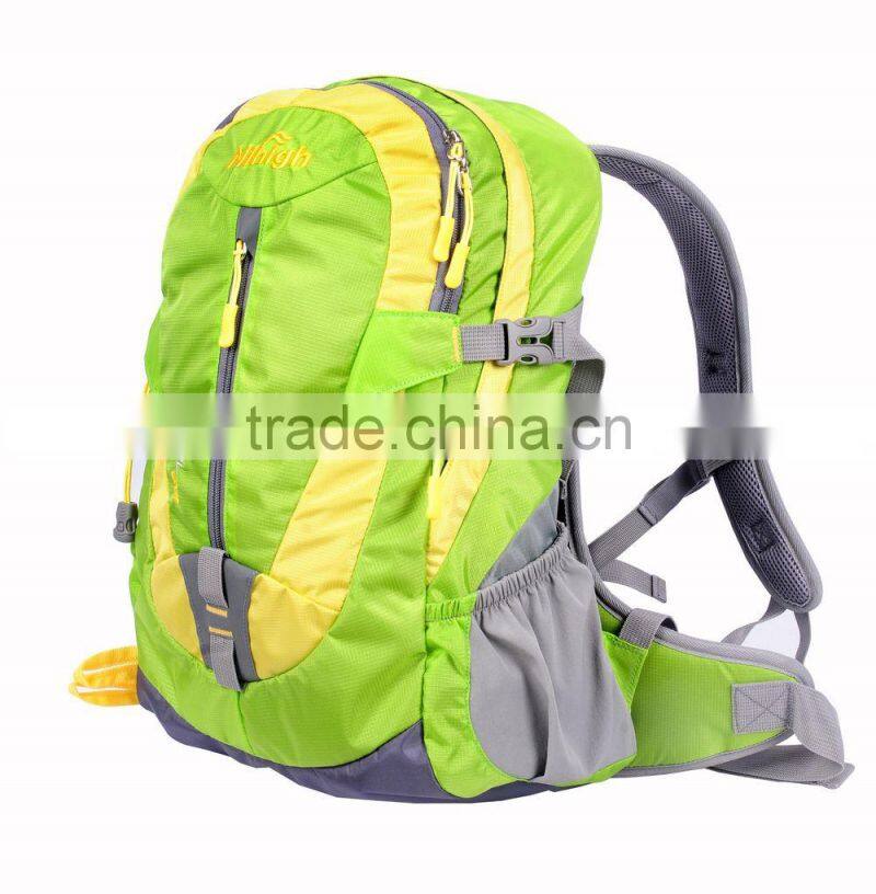 Cheap foldable backpack with pouch