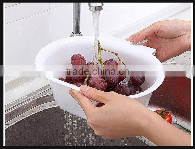 Creative hanging basket sink drop, Fruits and vegetables with waterlogging caused by excessive rainfall hanging basket, Receive