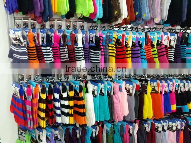 Fashion warm wholesale knitted cheap acrylic gloves