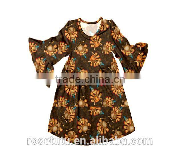 Celebrate the festival cotton printed with beautiful patter children are very simple as long as there is good Halloween clothes