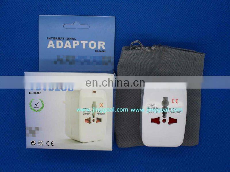 International travel adapter