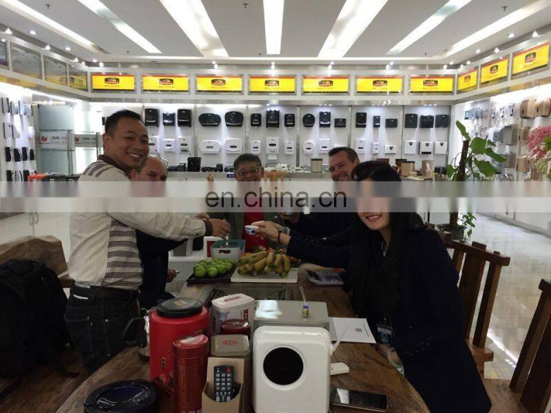 Wall mounted manual soap shanpoo sanitizer dispenser lotion pump action 600ml CD- 1368