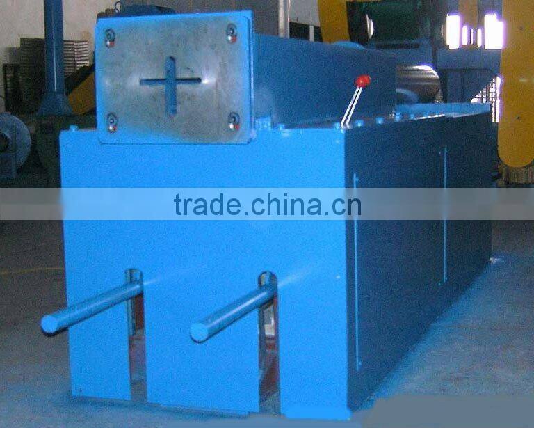 hot sale automatic Waste tyre shredder into rubber powder(energy saving)