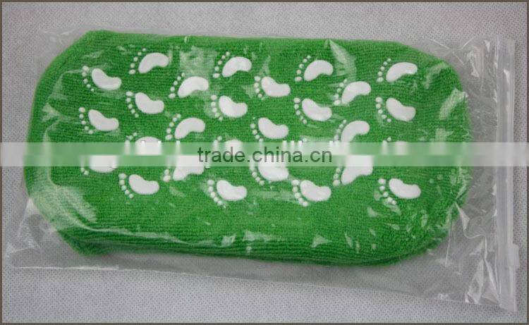 2015 foot care product: beauty gel spa cold sock & gel moisture sock & silicon gel socks