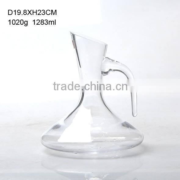 WHOLE SALE cheap transparent glass wine decanter with handle for centerpiece and supermarket