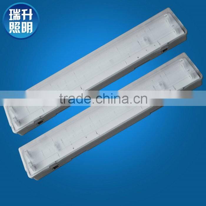China Supplier T8 Energy Saving Dust Proof Ip65 Tri-Proof Led Light