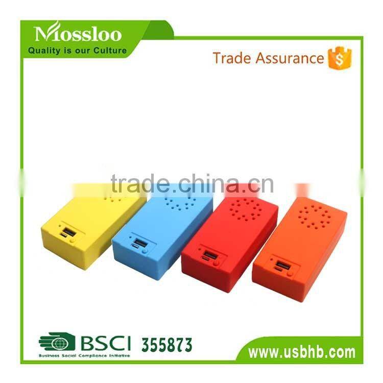 Portable 2 in 1 customs LOGO bluetooth speaker power bank 2000Mah