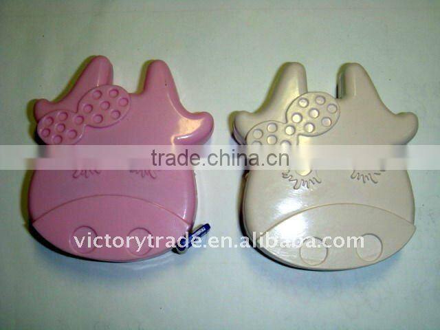 V-T09-10 Promotional gift cow shape cartoon plastic tape measure