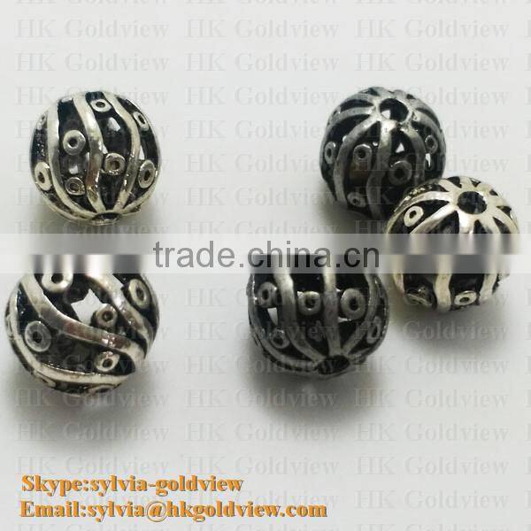 vacuum plating metal wine bottle pendant, metal wine scutcheon,metal scutcheon for handbag