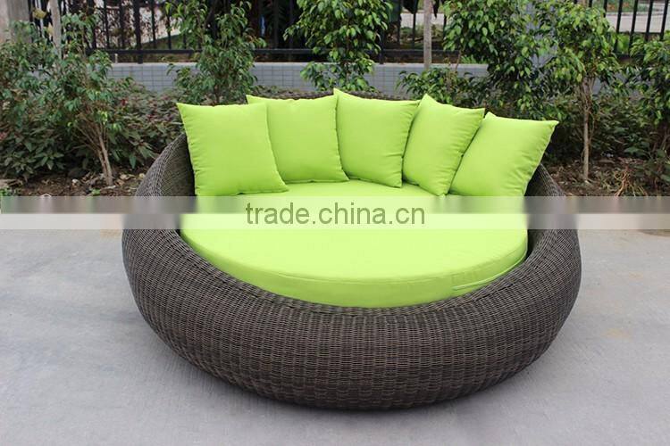 Outdoor Furniture Soft Rattan Bed