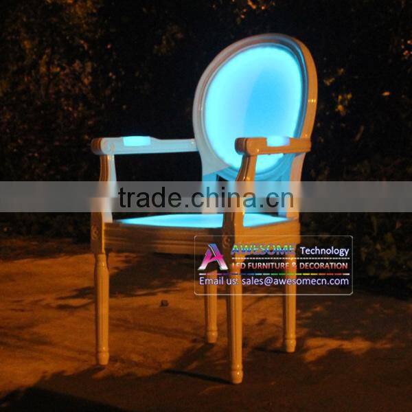 comfortable glowing armchair / dining chair with armrests