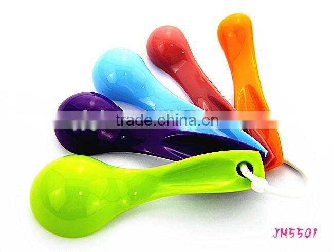 Multi-colored Measuring Spoon Set of 5