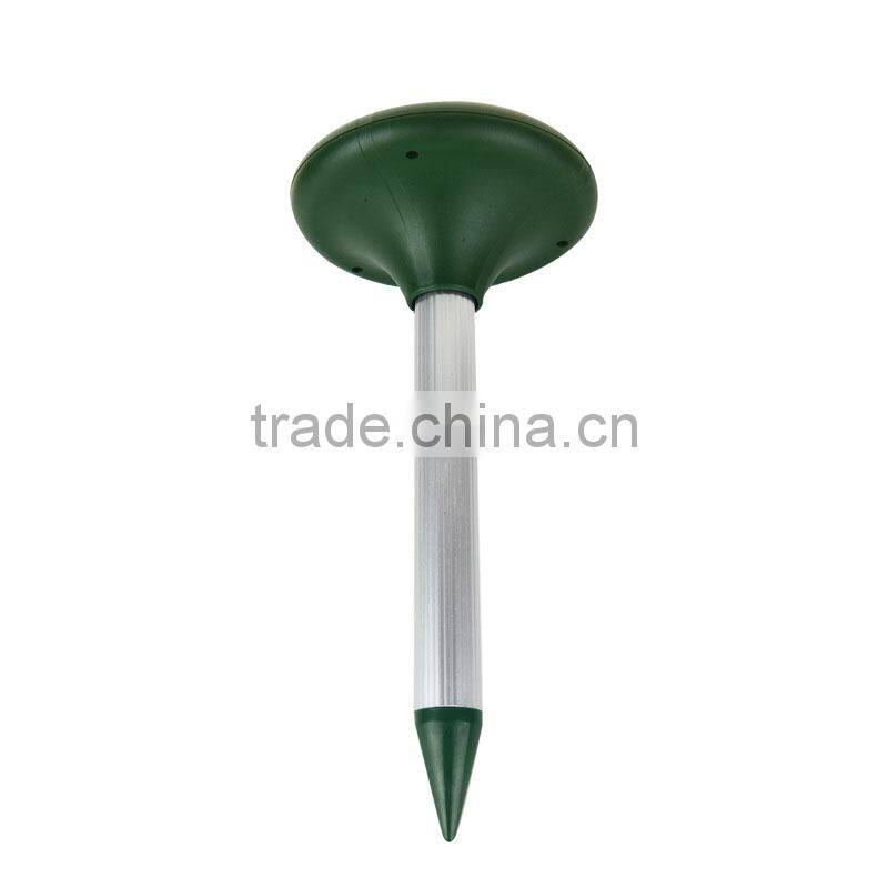 Outdoor Use solar powered sonic wave sound Vibration new AGTZ-08 ultrasonic snake repellent