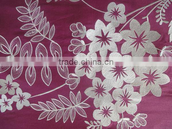 2013 newest embroidery silk quilt cover