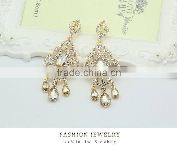 Stylish Retro Rhombus Crystal Ethnic Style Chandelier Earrings