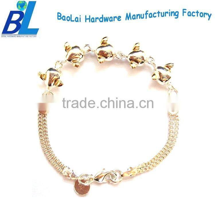 Decorative charming metal bracelet jewelies