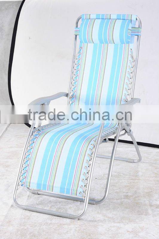 Reclining zero gravity chair