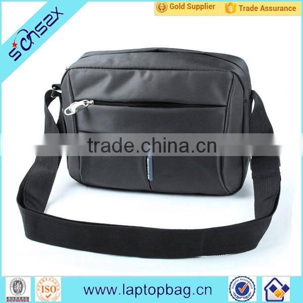light weight messenger shoulder bag for men