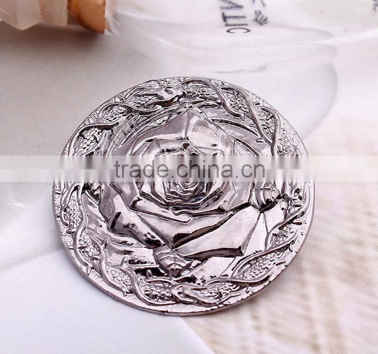 China wholesale Game of throne alloy custom logo Rose Brooch