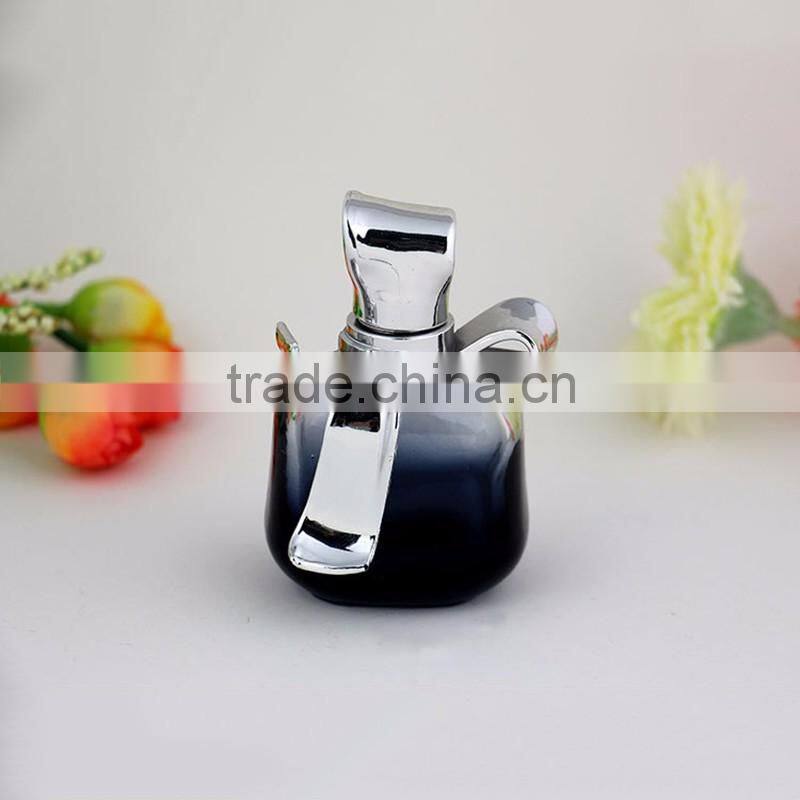 fashion design flower shape pump sprayer cap 20ml crystal perfume glass bottle for personal care