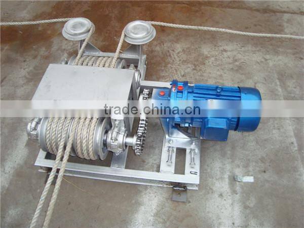 Full automatic chicken house manure cleaning machine strong clear manure