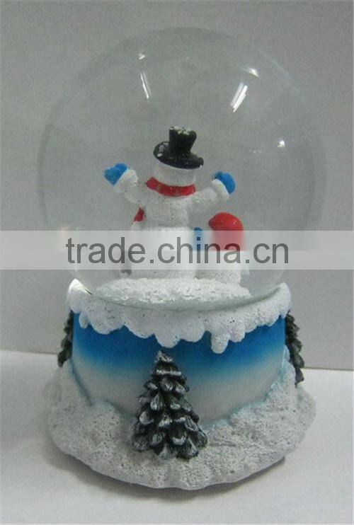 Artificial large resin glass snow water globes