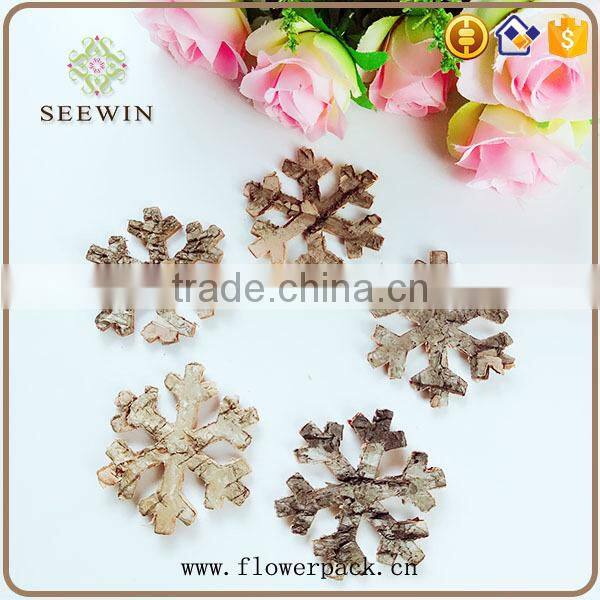 Christmas series natural flowered bark engraving