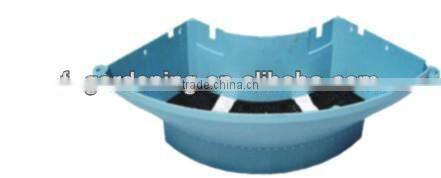 SOL durable self-watering grow pots lamp post green modular vertical planter