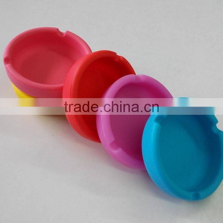 Hot selling promotional gift silkscreen printing round silicone ashtray