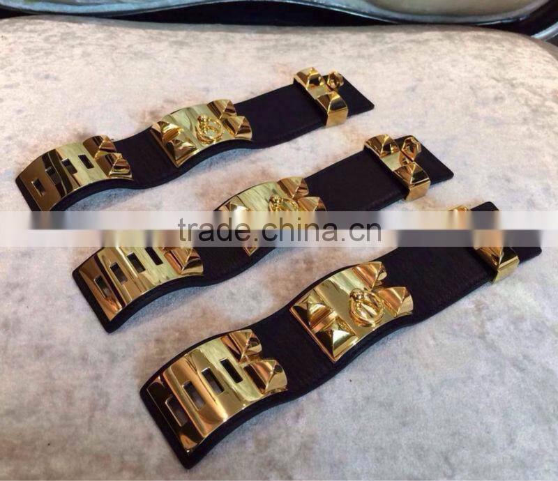 Metal tangerine litchi grain leather bangle bracelet