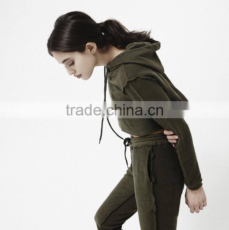 latest design women contrast french terry fitted tracksuit crop top sweat suit