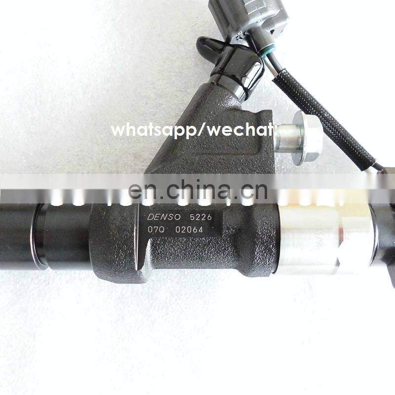 Fuel injector 095000-5220,095000-5223,095000-5224,095000-5226 for 23670-E0341