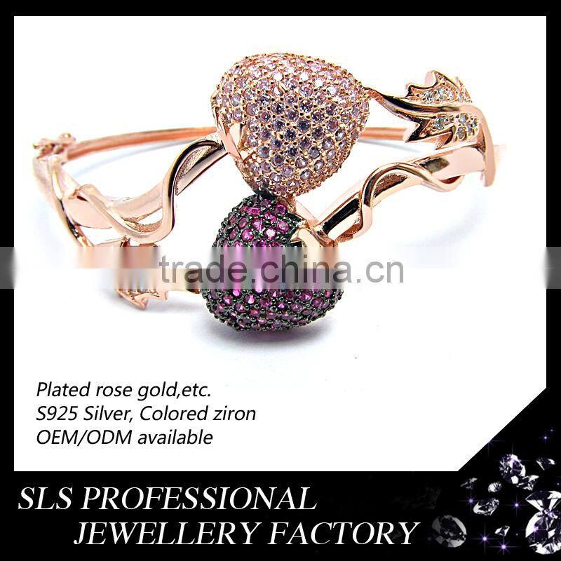 Fashion lover's gift heart in heart design for ladies bangle silver custom rhinestone heart charm bangles