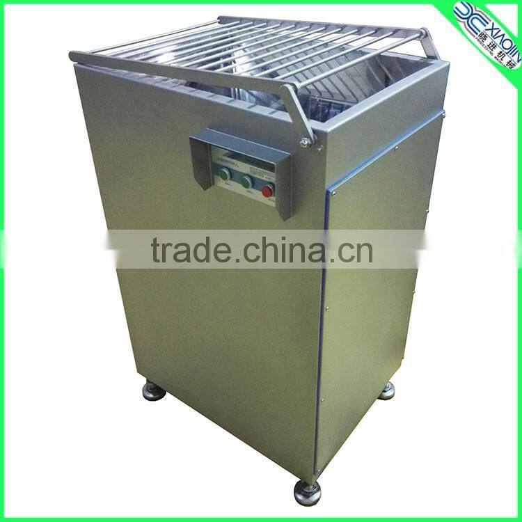 MEAT MINCER