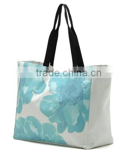 2016 fashion and beautiful large capacity waterproof hand bag