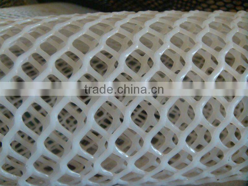 Plastic mesh fabric