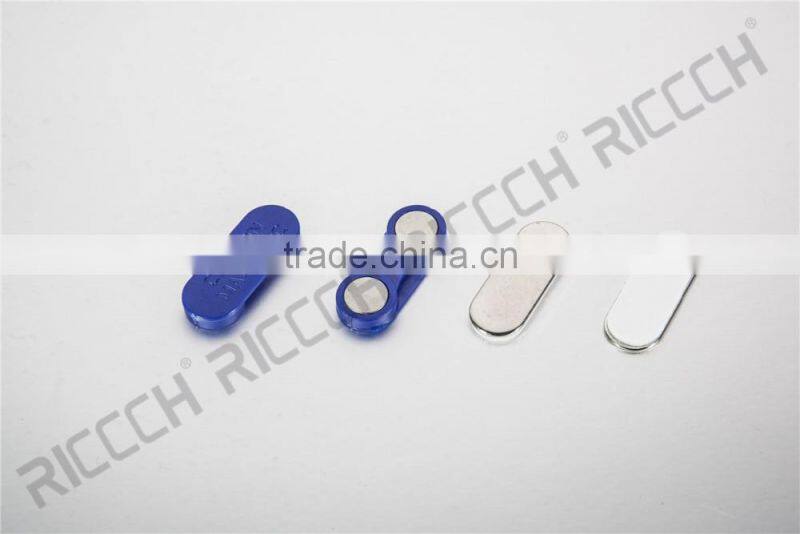 2016 reusable hot sale magnetic name badge holder