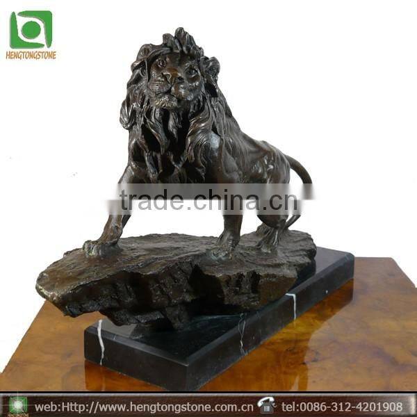 Family Bronze Lion Statues