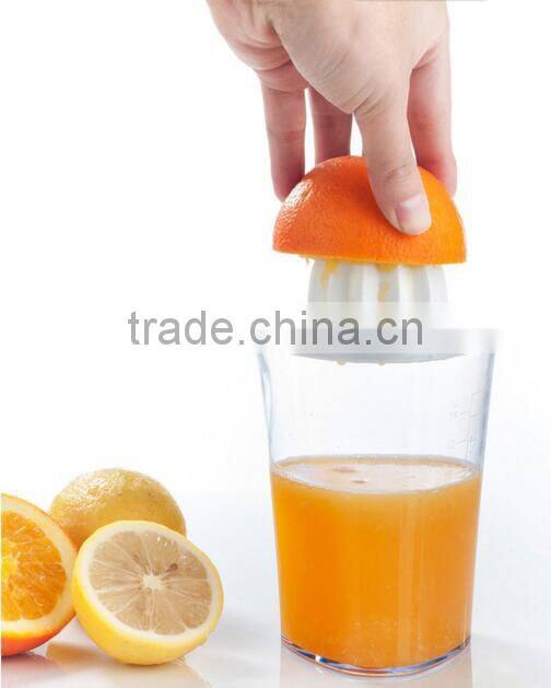 Kitchen helper for vegetables and juice squeezers slicers multi-functional plastic vegetable grater