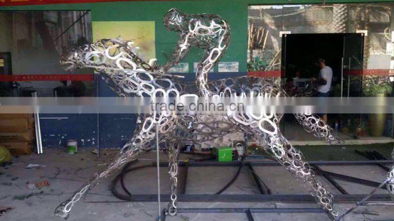 Homes better goods gardens decorative edging 3ft to 17ft Height simulation plastic green grass Animal statue wall ELD06 2706