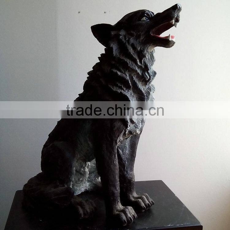 Resin wolf figure