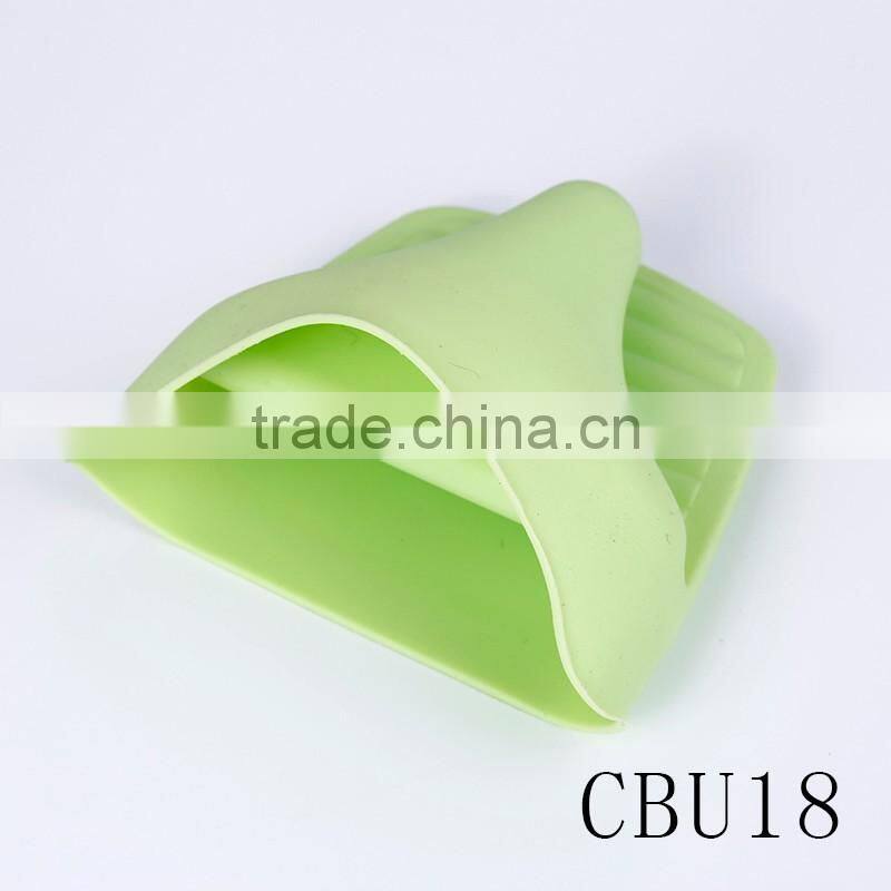 CBU18 Silicon gloves for cooking /funny shape