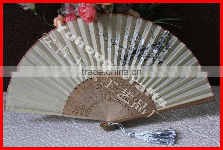 Decorative Chinese carved bamboo cloth hand fan