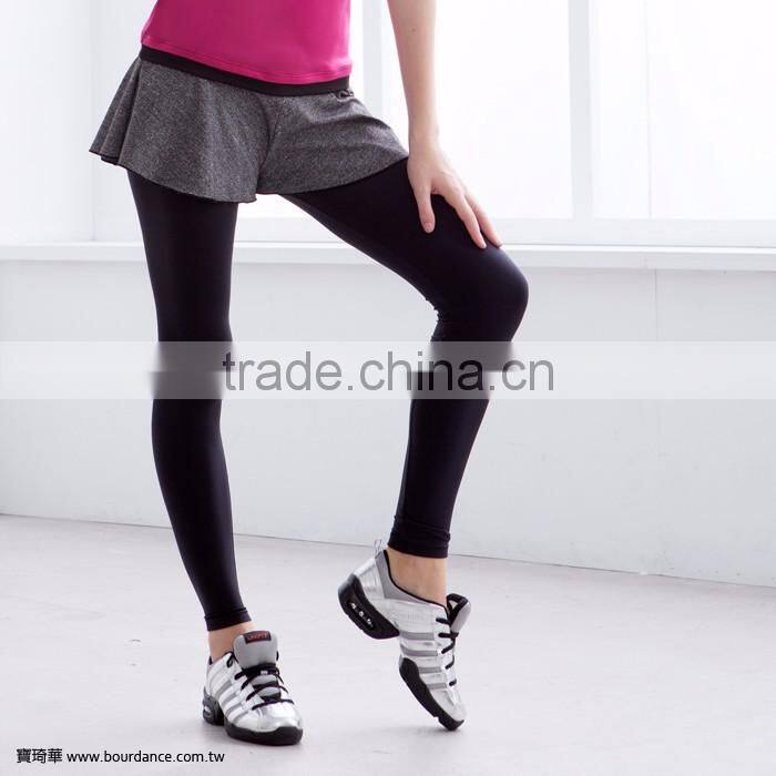 Supplex fitness capri pants with ruffle skirt