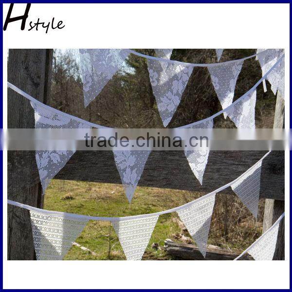 Triangle White Lace Bunting Flags PLA012
